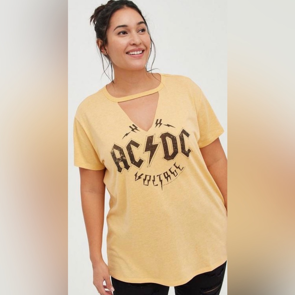 Torrid Choker Tee-AC/DC